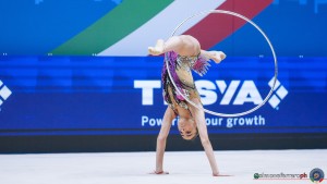 aa q atalyants evelina uzb ph simone ferraro sfa02263 copia